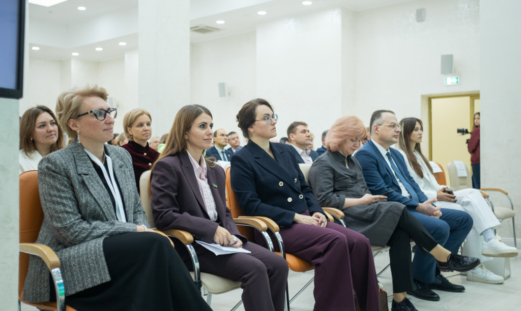 М.А.Ирхина на ЗО.jpg М.А.Ирхина на ЗО.jpg